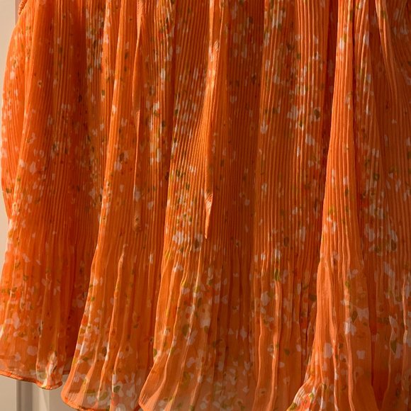 New With Tags LC Lauren Conrad Pleated Blouse - Picture 3 of 6